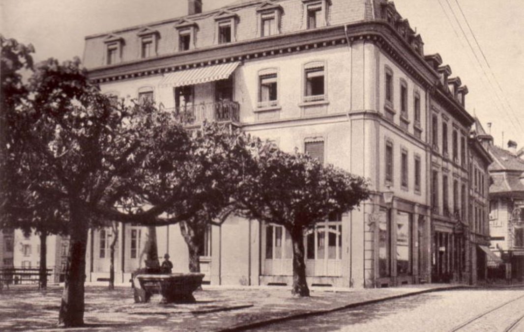 Kassagebäude_der_Amtsersparniskasse_Thun_seit_Frühjahr_1900